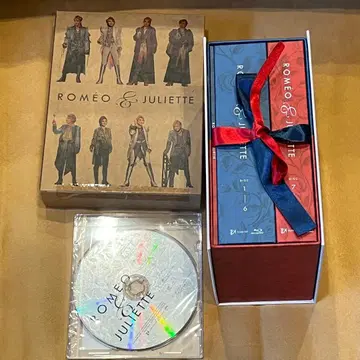 다카라즈카 가극단 로미오와 줄리엣 Special Blu-ray BOX