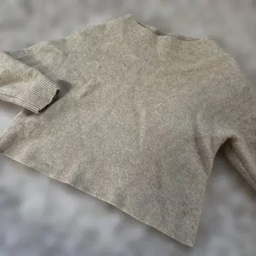 아파트 바이 로리즈 CN 라쿤 네이비 보트넥 니트