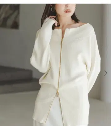 미착용 noble 프론트 지퍼 보트넥 니트