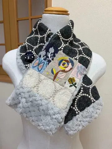 미나 페르호넨 핸드메이드 넥워머