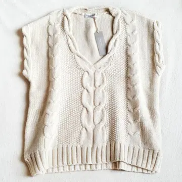 hug o war 허그아워 V넥 케이블 짜임 니트 베스트 루즈핏