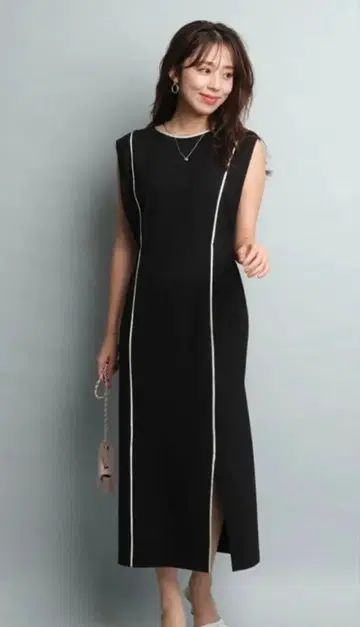 미개봉 새상품 블랙 원피스