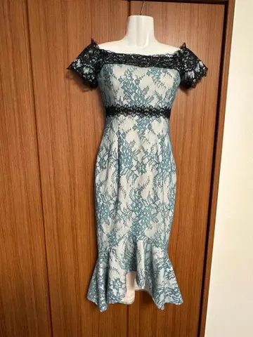 바네사 하트 드레스