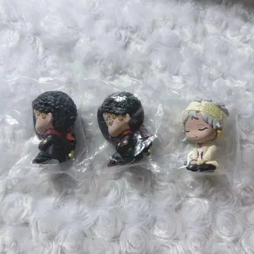 트위스티드 원더랜드 트위스테 어깨 쿵 자밀 칼림 스칼라비아