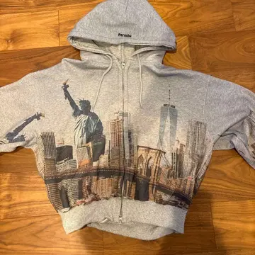 Perush 자유의 여신 뉴욕 크롭 후드티