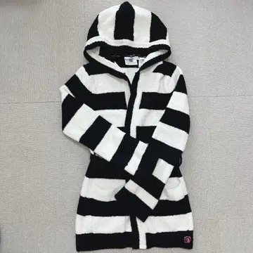 카시웨어 보더 숏 로브 후드티 룸웨어 블랙 x 화이트