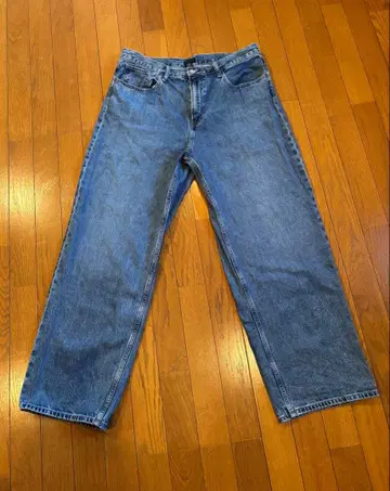 유니클로 와이드 스트레이트 청바지 35인치