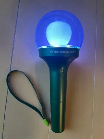 Mrs. GREEN APPLE 공식 응원봉