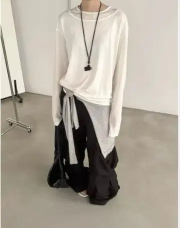 XXDIRLY Double Layered Sheer Neck Tee