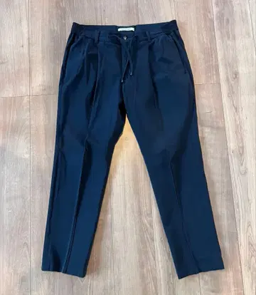 giab's ARCHIVIO 1 플리츠 테이퍼드 팬츠 블랙