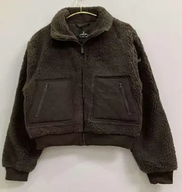 alo yoga 플리스 자켓 보아 자켓 브라운