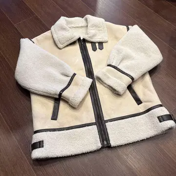 ANAP 크림색 무스탕 코트