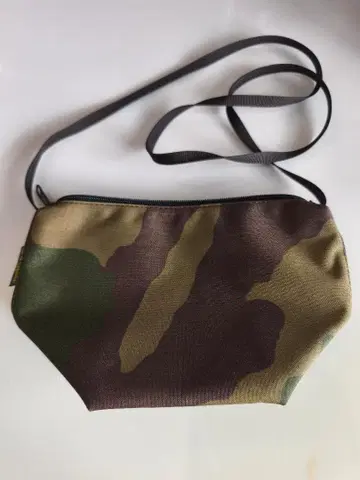 새상품급 에르베샤 펠리에 2885 카모플라쥬 S 사이즈 숄더