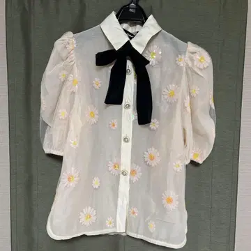 sister Jane 꽃무늬 자수 시스루 블라우스 보타이 포함