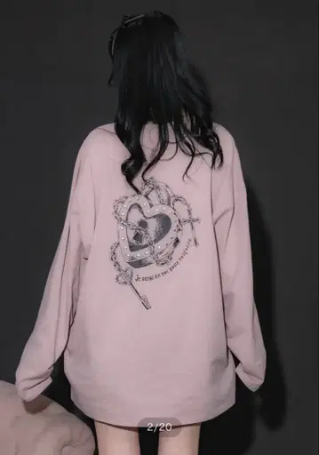 pium Heart padlock 오버 사이즈 롱 T셔츠