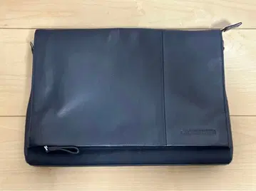 CKCALVINKLEIN 캘빈클라인 클러치백