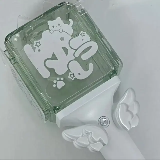 믐뭔봄 날개 장식 응원봉