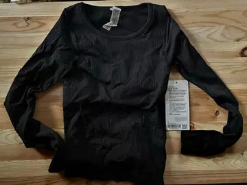 룰루레몬 Ebb to Street 긴팔 셔츠 사이즈 2