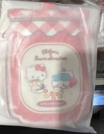 치이카와 산리오 페이크 다이컷 패스 케이스 (하치와레 헬로키티)