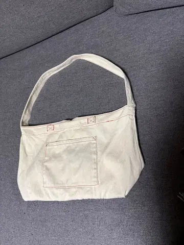 베이지 숄더백 마찌츠키