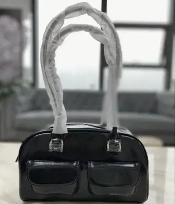 스탠드 오일 블랙 숄더백