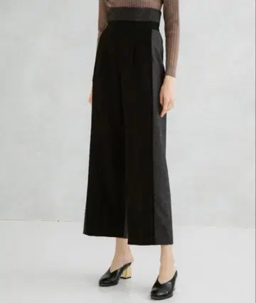 UNITED TOKYO 바이컬러 와이드 팬츠 블랙