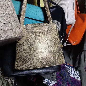 레오파드 무늬 베이지 숄더백