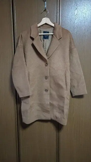 체스터 코트 카멜 나노 유니버스 (머플러 포함)