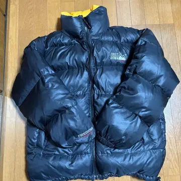 퍼스트 다운 블랙 다운 자켓 후드 부착