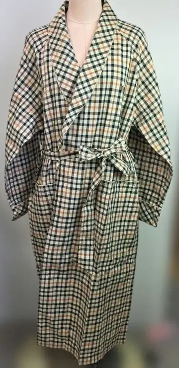 DAKS 체크 무늬 허리 벨트 포함 목욕 가운 y56