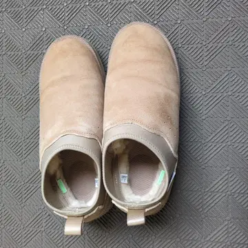 무스탕 슬립온 US7 25cm