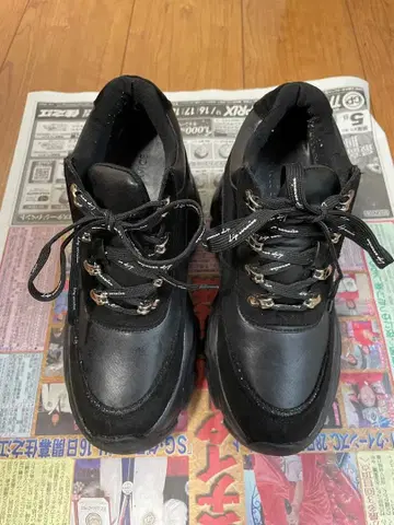 LIP SERVICE 립서비스 통굽 스니커즈