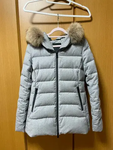 타트라스 그레이 퍼 포함 다운 자켓