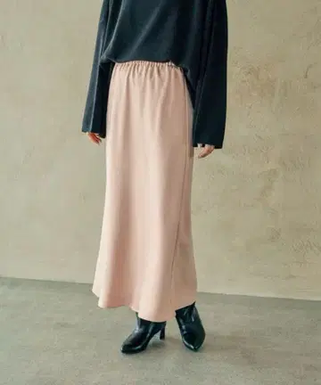 스트레치 새틴 스커트 LEPSIM