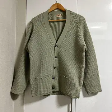 Alan Paine 라이트 그린 니트 가디건