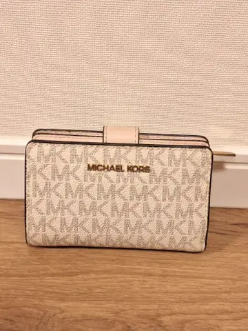 MICHAEL KORS 접이식 지갑 모노그램