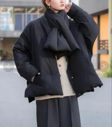 SENSE OF PLACE 머플러 심리스 다운