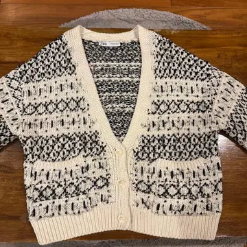 ZARA 아이보리 블랙 가디건