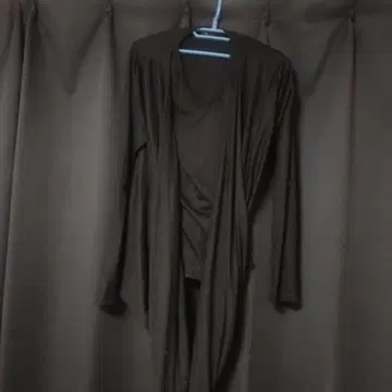 Xfrm 드레이프 T셔츠