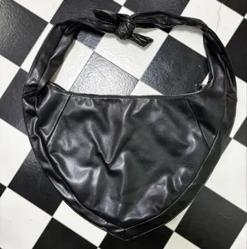 manana suerte 블랙 숄더백 노트 디자인