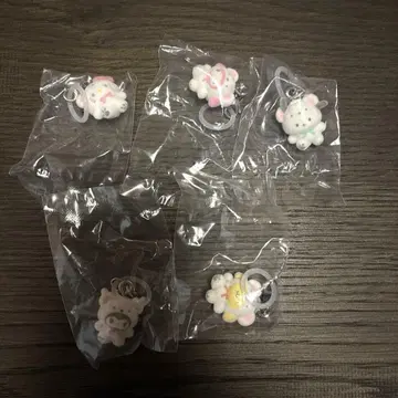 푹신푹신 스노우 산리오 메지루시 세미 컴프