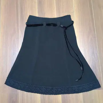 EMPORIO ARMANI 미디 스커트