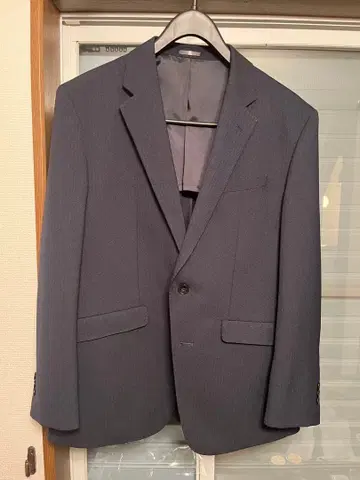 다크 그레이 쓰리피스 수트 4S