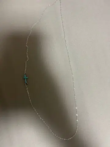 터콰이즈 크로스 목걸이, 후카세풍