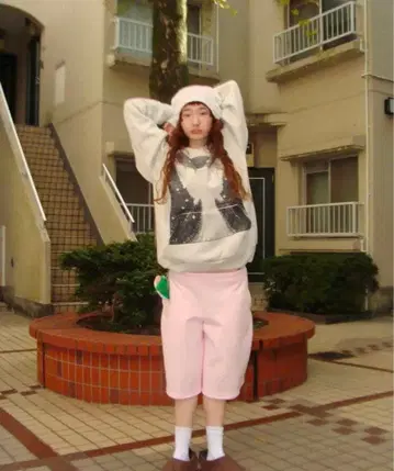 ansdotsloevner sweat short