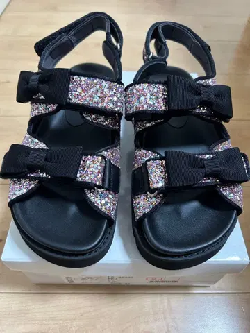 글리터 리본 샌들 여성용