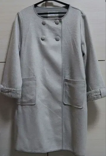 Couture brooch 그레이 코트 M