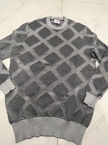 LACOSTE 그레이 계열 니트 스웨터