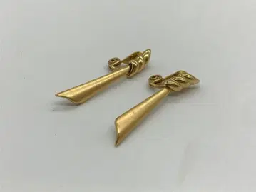 모네 monet 귀찌 GP 골드 계열 탑 전체 길이 4cm 고급