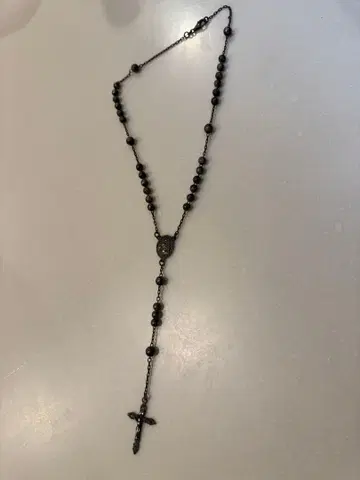 돌체앤가바나 로사리오 목걸이